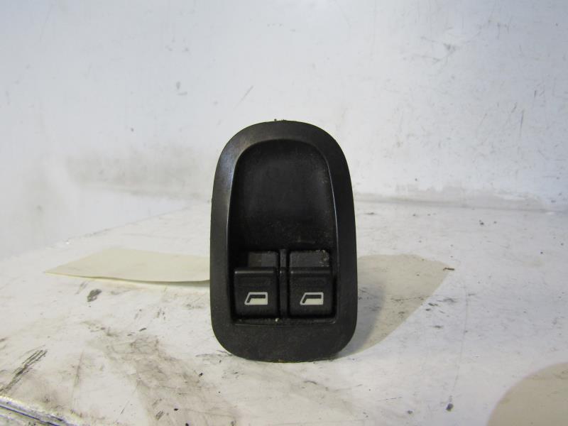 Interruptor de elevalunas PEUGEOT 206+ Gasolina - 1