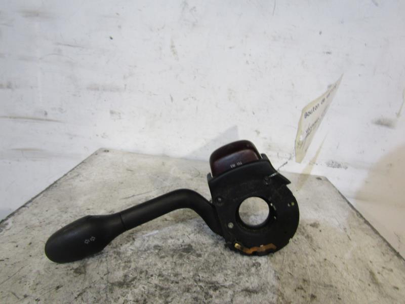 Bouton de warning VOLKSWAGEN GOLF 3 Diesel - 1