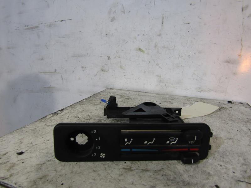 Commande chauffage PEUGEOT 106 PHASE 1 Essence - 1