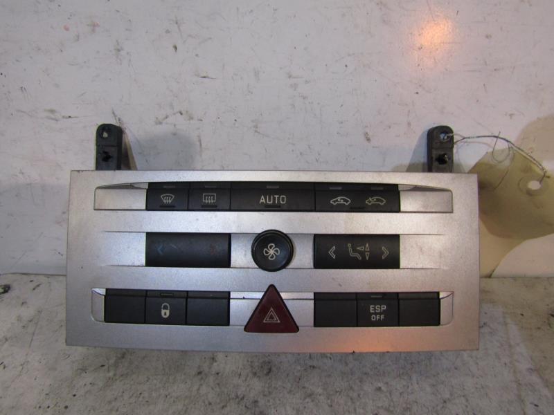 Commande chauffage PEUGEOT 407 PHASE 1 BREAK Diesel - 1