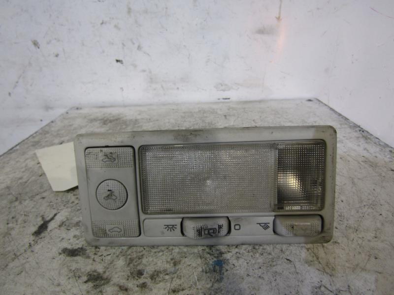 Eclairage de plafonnier VOLKSWAGEN VENTO Diesel - 1