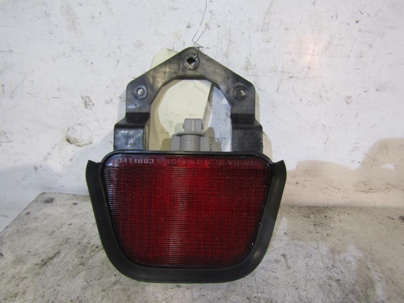 Luce stop centrale TOYOTA AVENSIS 1 PHASE 1 Diésel - 1