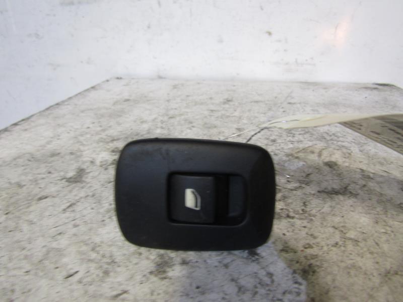 Interruttore lavacristalli posteriore destro PEUGEOT 207 PHASE 1 Diésel - 1