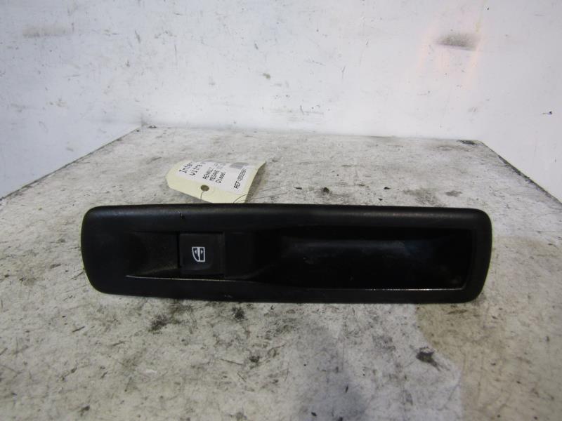 Interruttore lavacristalli posteriore destro RENAULT MEGANE 3 PHASE 3 BREAK Diésel - 1