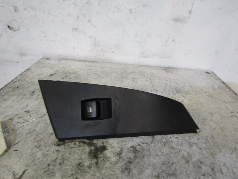 Interruttore lavacristalli posteriore sinistro BMW SERIE 5 E60 PHASE 2 Diésel - 1