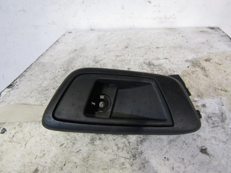 Maniglia interna posteriore sinistra FORD FIESTA 6 PHASE 1 Diésel - 1