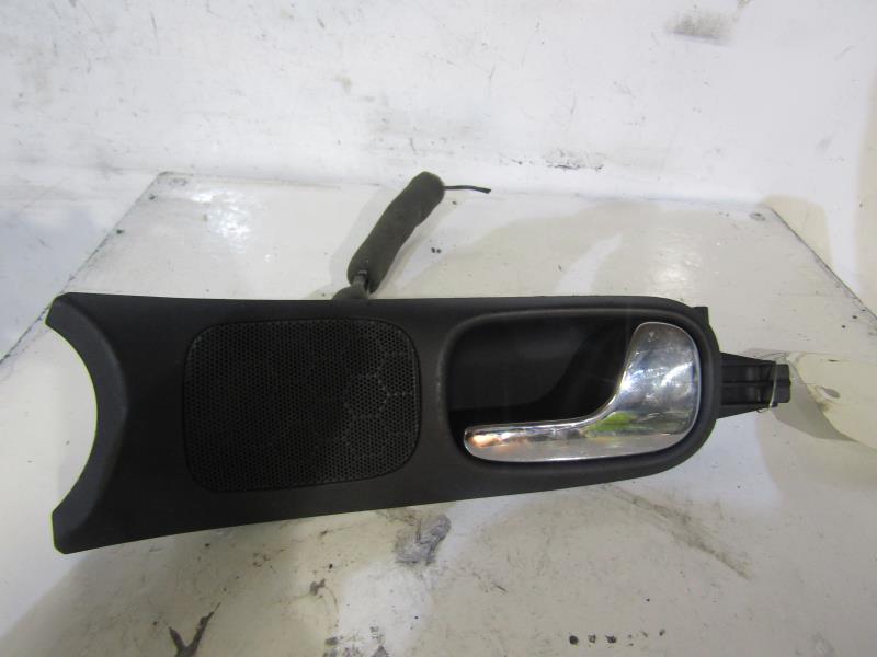 Maniglia interna anteriore destra AUDI A4 1 AVANT PHASE 2 BREAK Diésel - 1