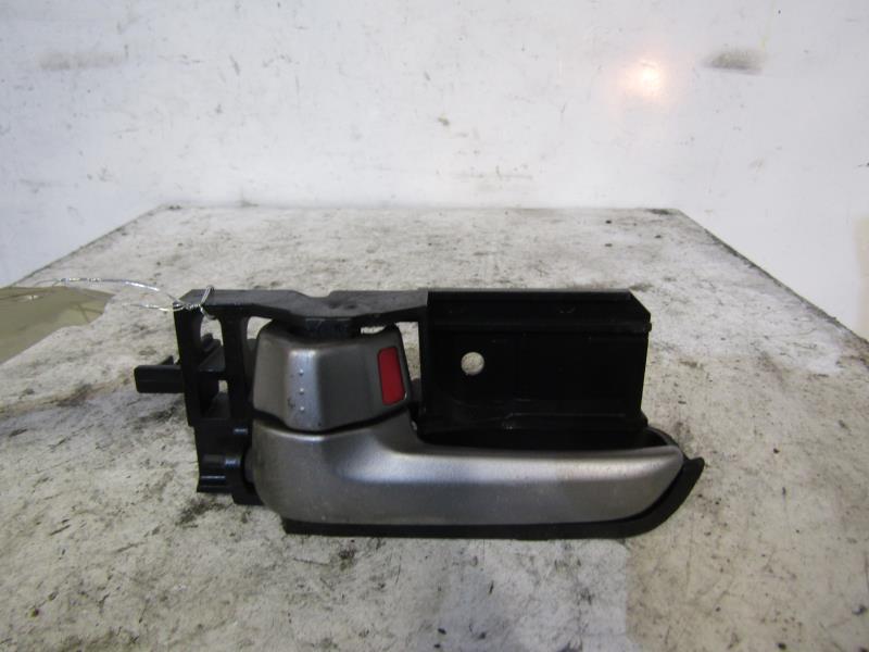 Maniglia interna anteriore sinistra SUZUKI SWIFT 3 Gasolina - 1