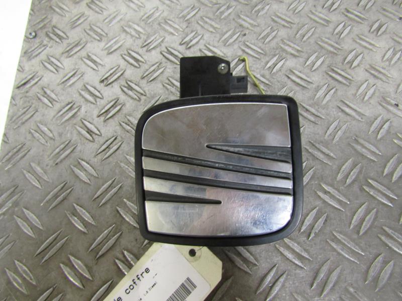 Bouton de coffre SEAT IBIZA 3 PHASE 1 Diesel - 1