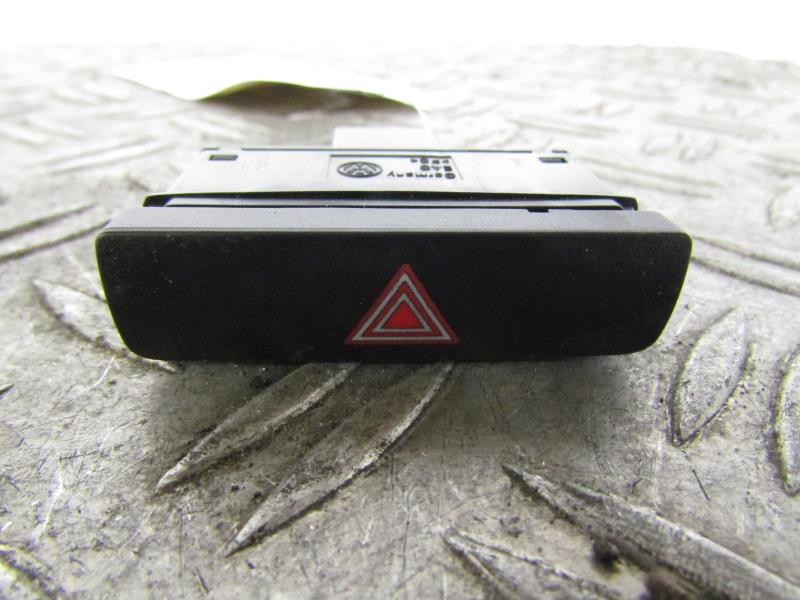 Bouton de warning VOLKSWAGEN PASSAT 6 Diesel - 1