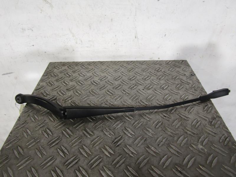 Braccio tergicristallo anteriore sinistro OPEL CORSA D PHASE 1 Diésel - 1