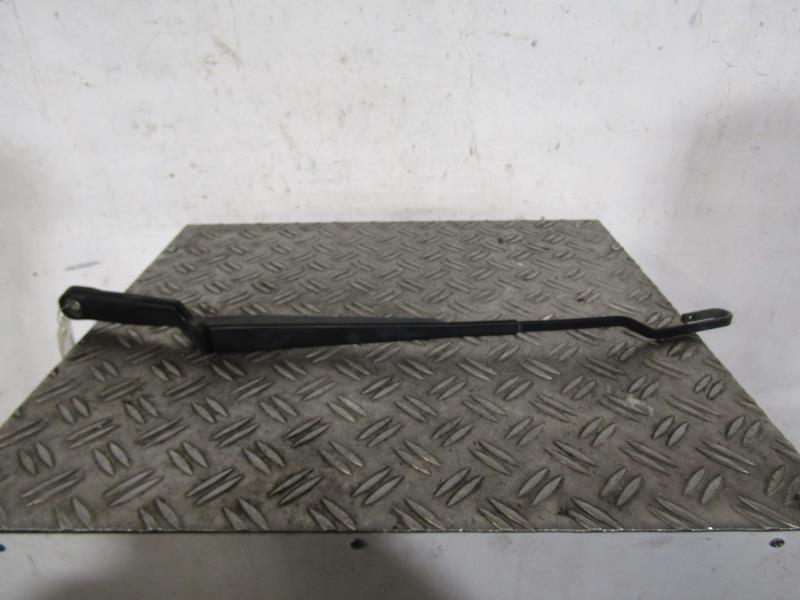 Braccio tergicristallo anteriore sinistro SEAT LEON 1 Diésel - 1