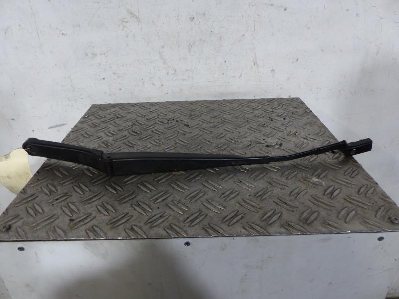 Braccio tergicristallo anteriore sinistro VOLKSWAGEN PASSAT 6 Diésel - 1