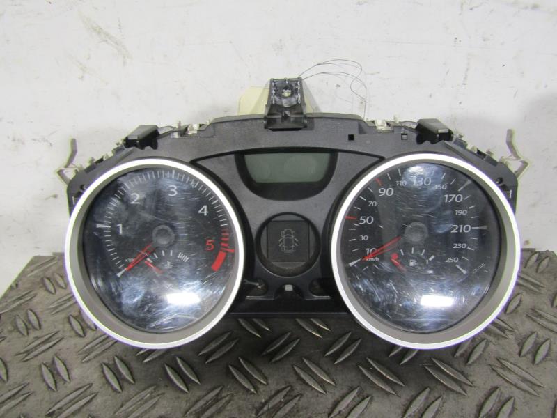 Compteur RENAULT MEGANE 2 PHASE 2 BREAK Diesel - 1