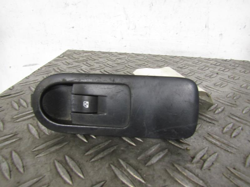 Interruttore lavacristalli anteriore destro RENAULT SCENIC 2 PHASE 1 Diésel - 1
