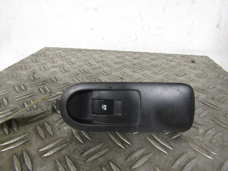 Interruttore lavacristalli anteriore destro RENAULT SCENIC 2 PHASE 1 Diésel - 1