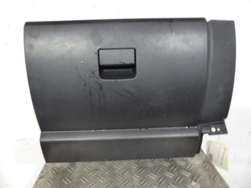 Porte boite a gants MAZDA 5 1 PHASE 2 Diesel - 1