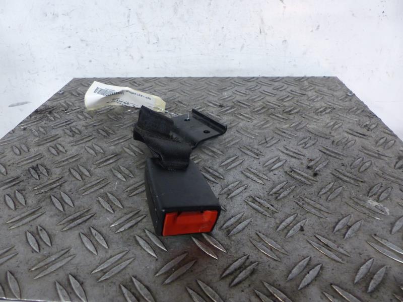 Aggancio cintura sicurezza posteriore sinistro VOLKSWAGEN FOX Gasolina - 1