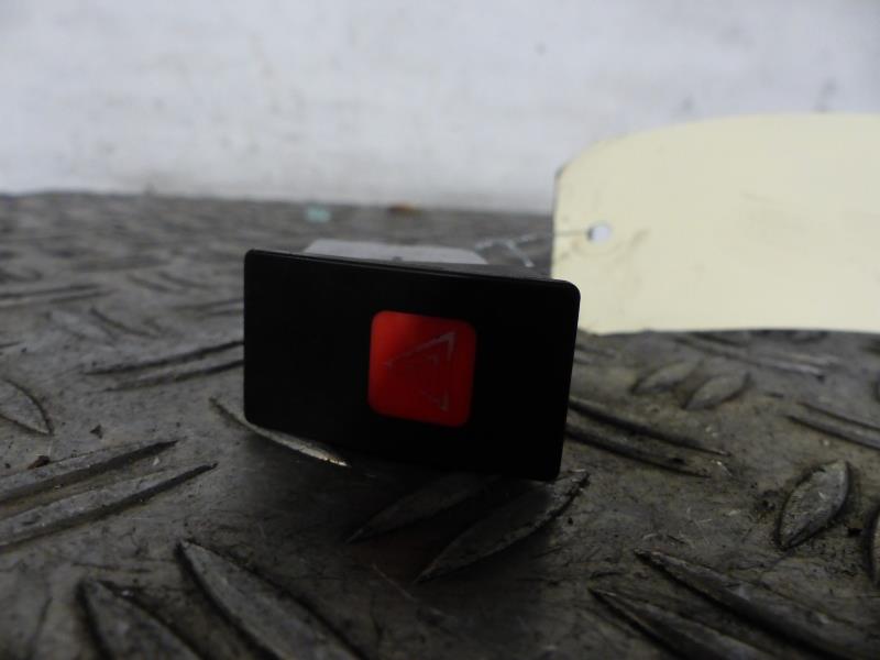 Bouton de warning HYUNDAI MATRIX PHASE 1 Diesel - 1