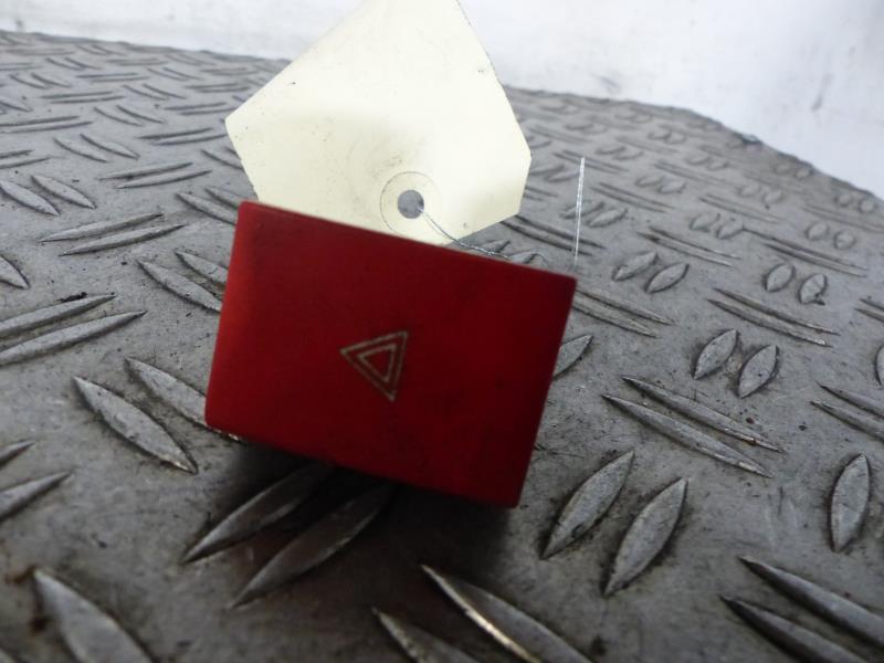 Bouton de warning NISSAN CABSTAR 2 Diesel - 1