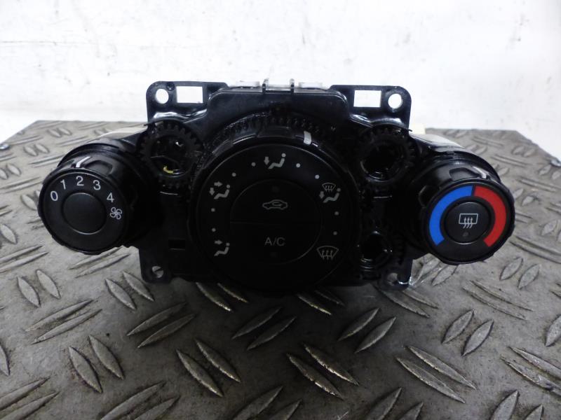 Comandi riscaldamento FORD FIESTA 6 PHASE 1 Diésel - 1