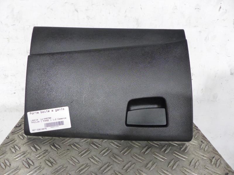 Porte boite a gants LANCIA YPSILON 4 PHASE 1 Essence - 1