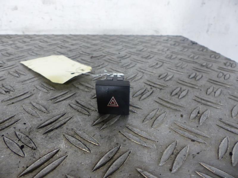 Bouton de warning PEUGEOT 508 1 PHASE 1 Diesel - 1