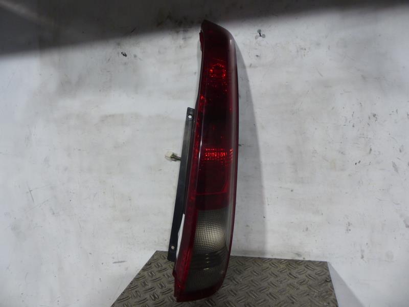 Fanale posteriore principale destro (luci) NISSAN X-TRAIL 1 PHASE 1 Diésel - 1