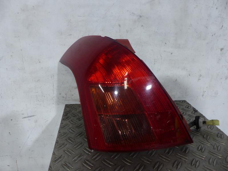 Fanale posteriore principale sinistro (luci) SUZUKI SWIFT 3 Diésel - 1