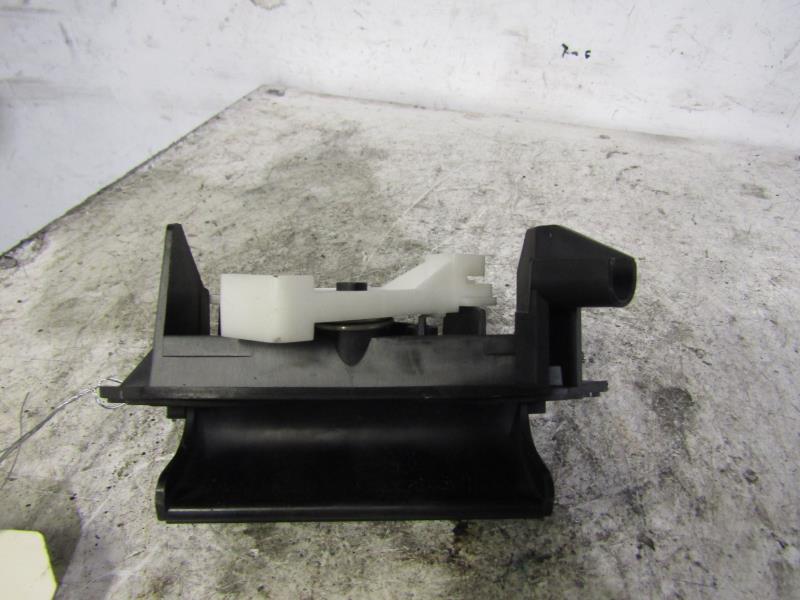 Pulsante del bagagliaio TOYOTA COROLLA 10 PHASE 2 Diésel - 1