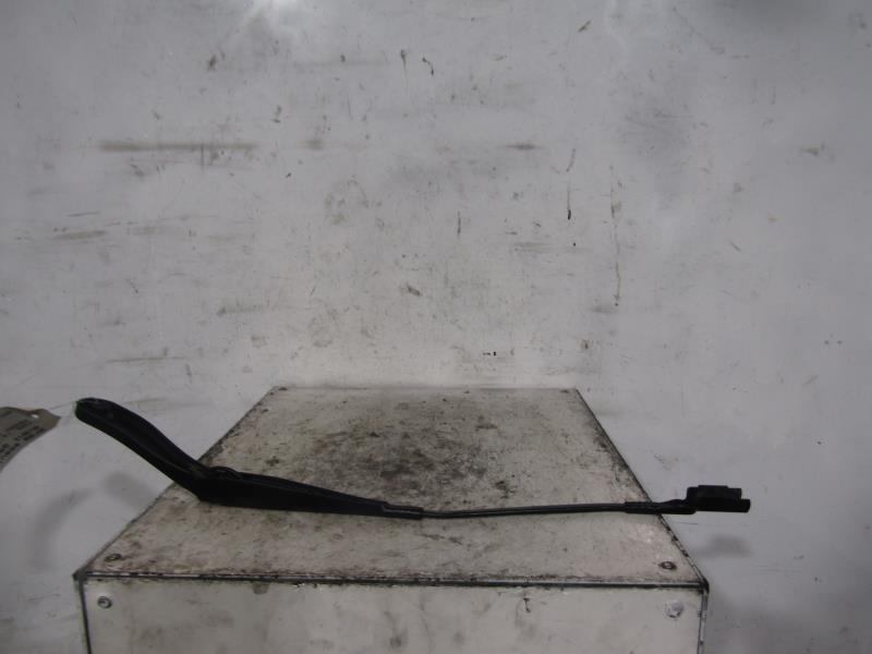 Braccio tergicristallo anteriore sinistro FORD MONDEO 3 PHASE 1 Diésel - 1