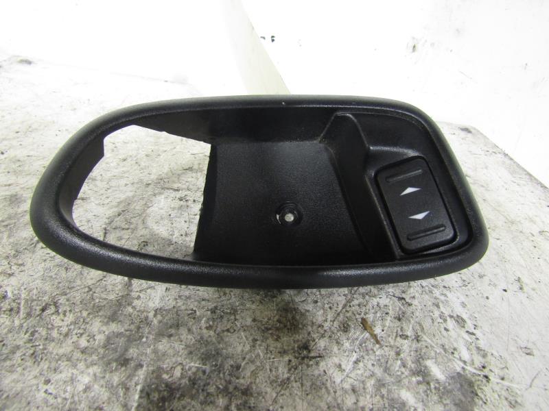 Interruttore lavacristalli posteriore destro FORD MONDEO 3 PHASE 1 Diésel - 1