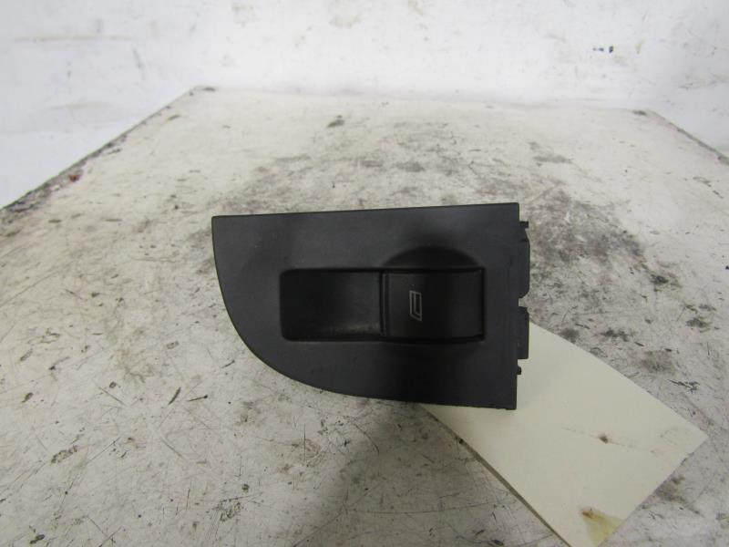 Interruttore lavacristalli posteriore destro AUDI A6 2 PHASE 1 Diésel - 1