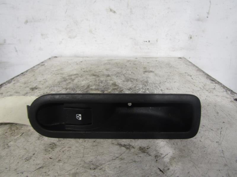Interruttore lavacristalli posteriore destro RENAULT MEGANE 2 PHASE 1 Diésel - 1