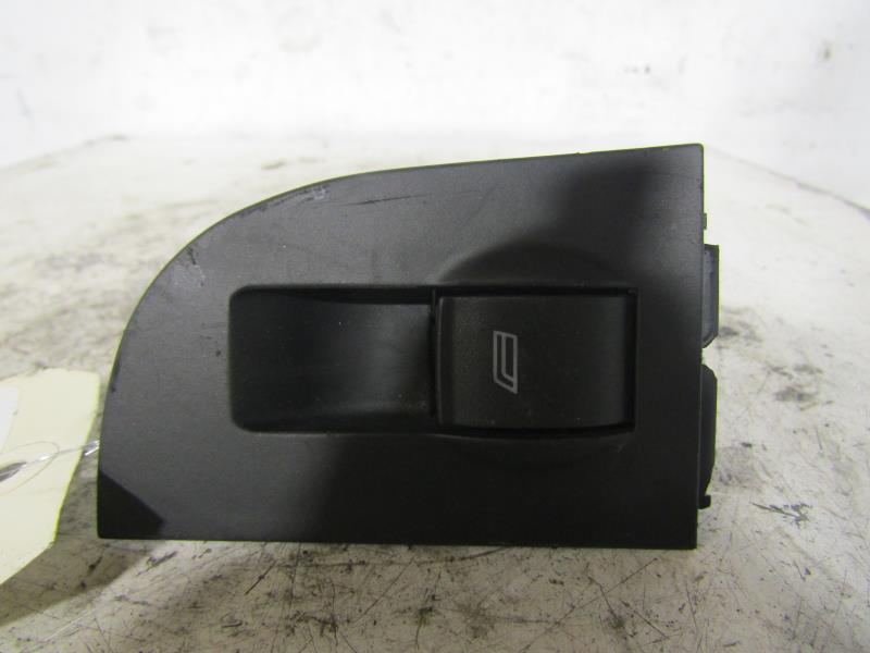 Interruttore lavacristalli posteriore sinistro AUDI A6 2 PHASE 1 Diésel - 1