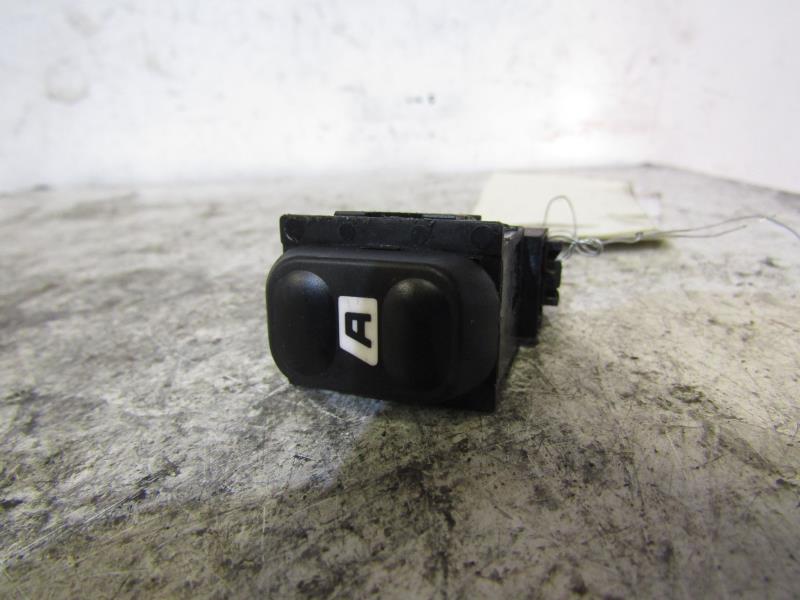 Interruttore lavacristalli anteriore destro PEUGEOT 607 PHASE 2 Diésel - 1