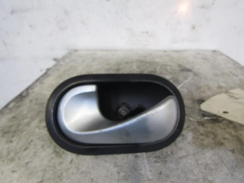 Maniglia interna posteriore sinistra RENAULT SCENIC 2 PHASE 2 Diésel - 1