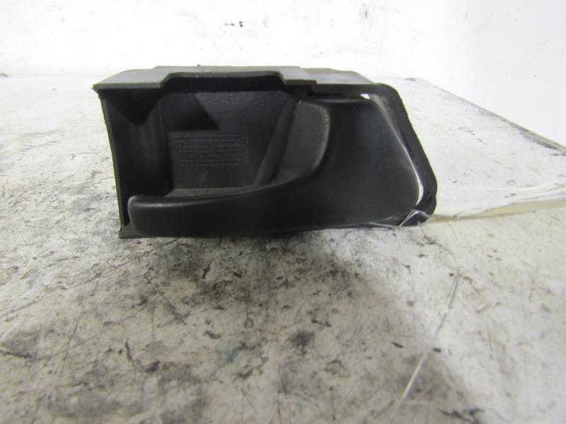 Maniglia interna anteriore destra VOLKSWAGEN GOLF 3 CABRIOLET  - 1