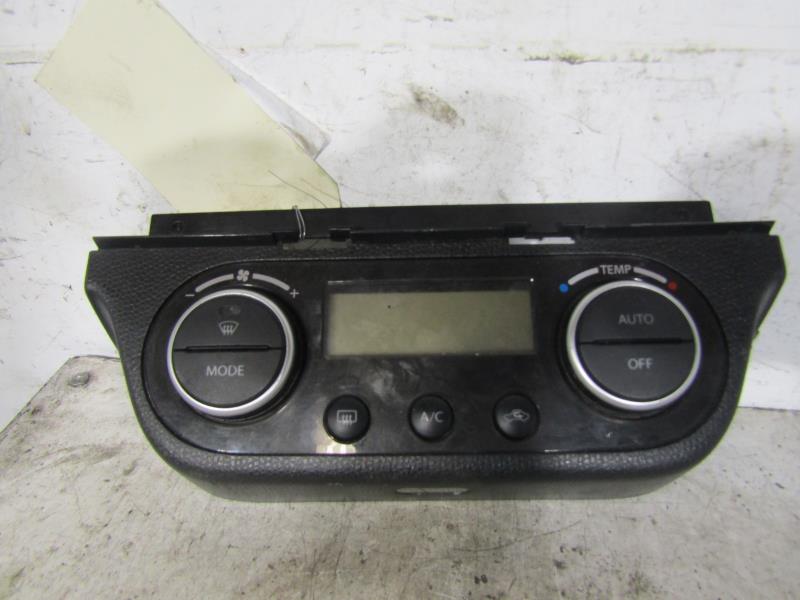 Commande chauffage SUZUKI SWIFT 3 Essence - 1