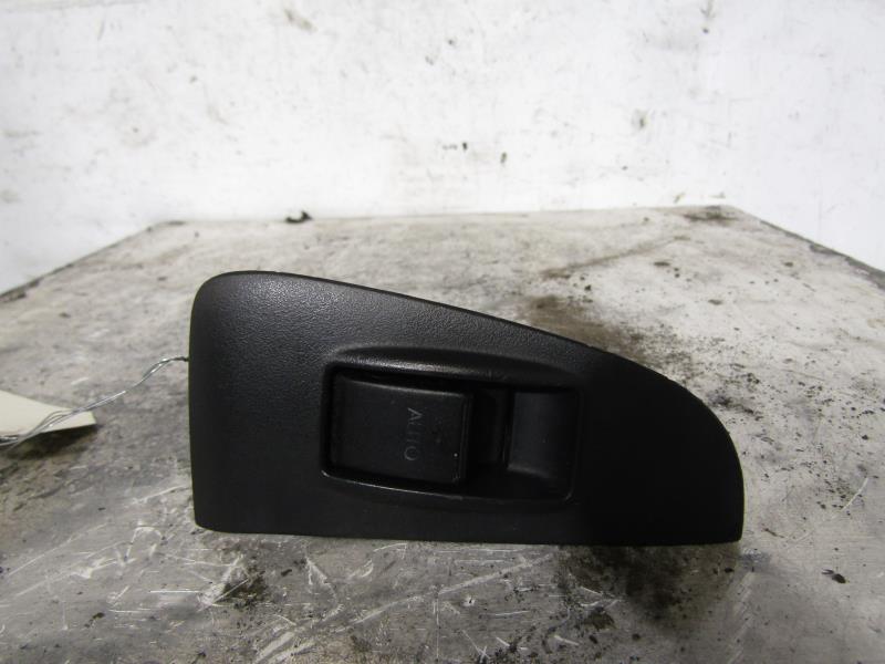 Interruttore lavacristalli posteriore destro TOYOTA AVENSIS 2 PHASE 2 Diésel - 1