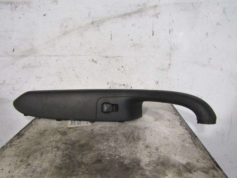 Interruttore lavacristalli posteriore destro AUDI A4 2 AVANT PHASE 1 BREAK Diésel - 1