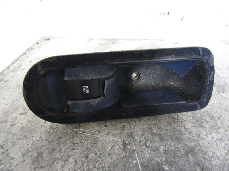 Interruttore lavacristalli posteriore sinistro RENAULT MEGANE 2 PHASE 1 Gasolina - 1
