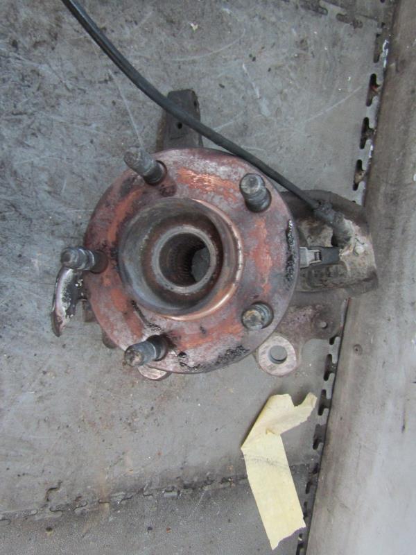 Pivot de moyeu avant gauche FORD FOCUS 2 PHASE 1 BREAK Diesel - 1