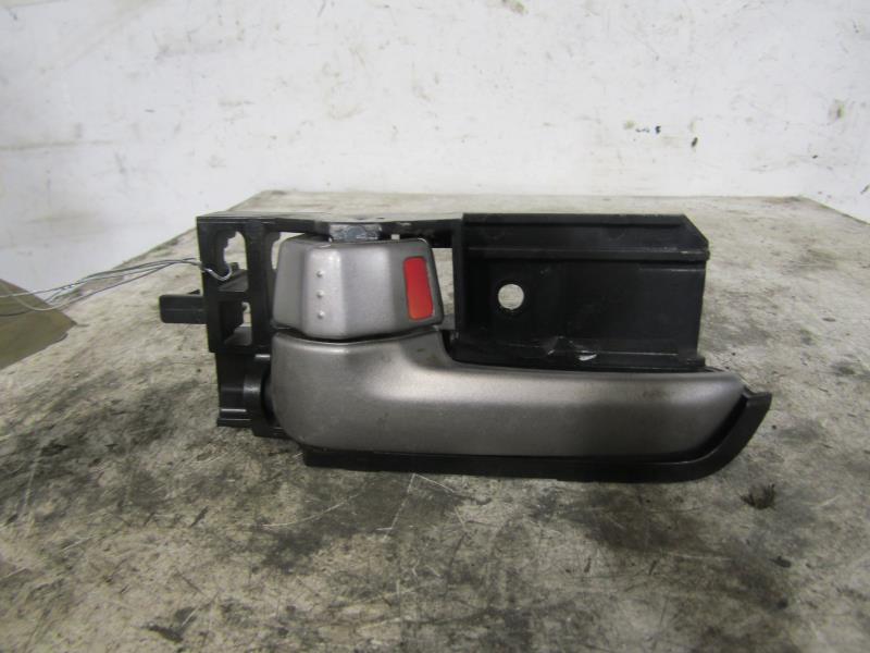 Maniglia interna anteriore sinistra SUZUKI SWIFT 3 Gasolina - 1