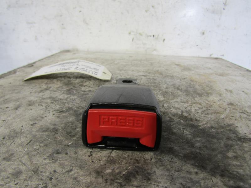 Aggancio cintura sicurezza posteriore destro PEUGEOT 406 COUPE Diésel - 1