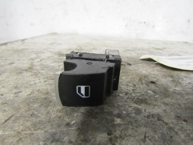 Interruttore lavacristalli posteriore sinistro VOLKSWAGEN GOLF 5 Diésel - 1