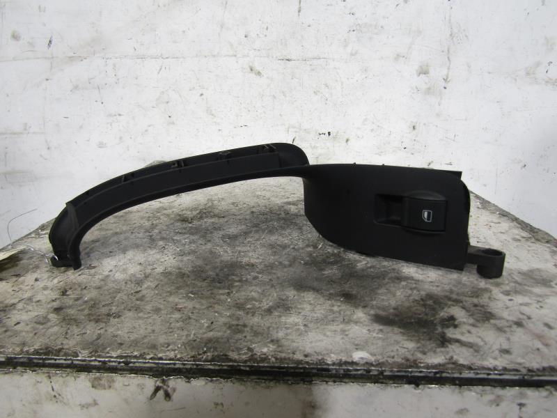 Interruttore lavacristalli posteriore sinistro AUDI A4 2 PHASE 2 Diésel - 1
