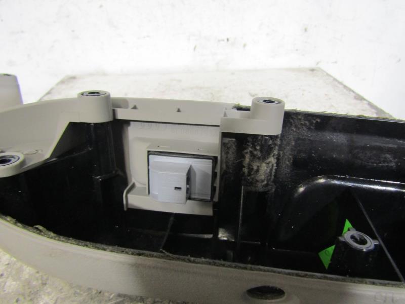 Interruttore lavacristalli posteriore sinistro AUDI A4 2 AVANT PHASE 2 BREAK Diésel - 1