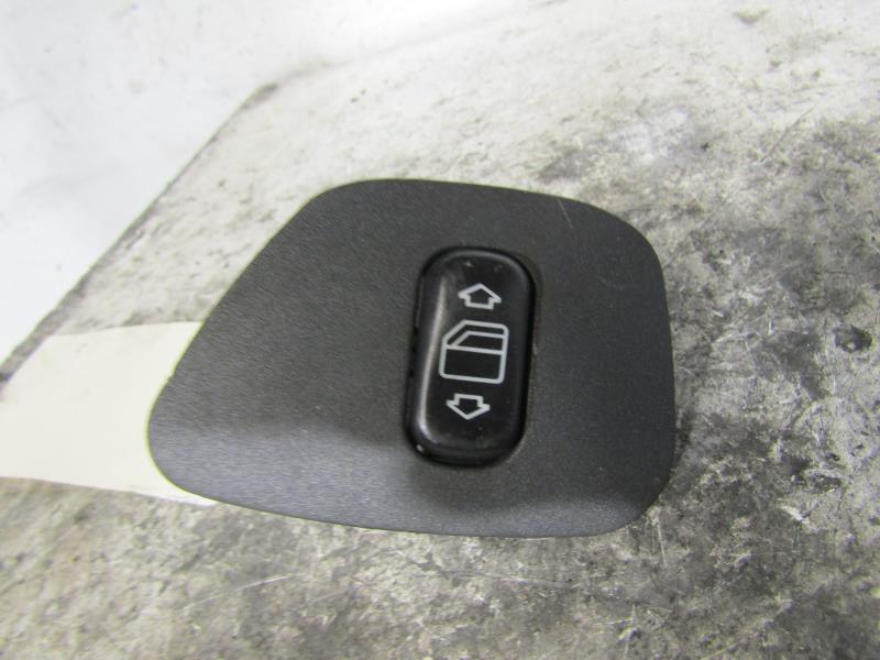 Interruttore lavacristalli posteriore sinistro MERCEDES CLASSE E 210 PHASE 1 Diésel - 1