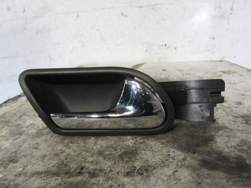 Maniglia interna anteriore destra VOLKSWAGEN GOLF 5 Diésel - 1